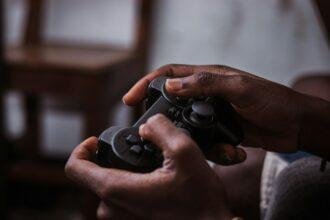 Holding a gaming pad